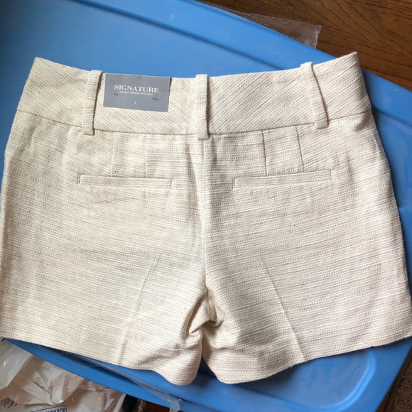 NWT Ann Taylor women’s signature shorts size 0 - Picture 2 of 4